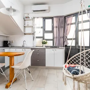 Tomas Apartment Split